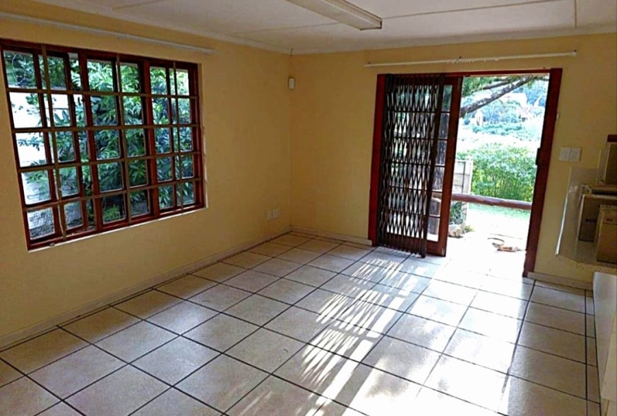4 Bedroom Property for Sale in Nahoon Valley Park Eastern Cape